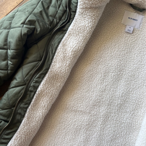 Quilted, Sherpa-Lined Coat w/Hood - Picture 3 of 7